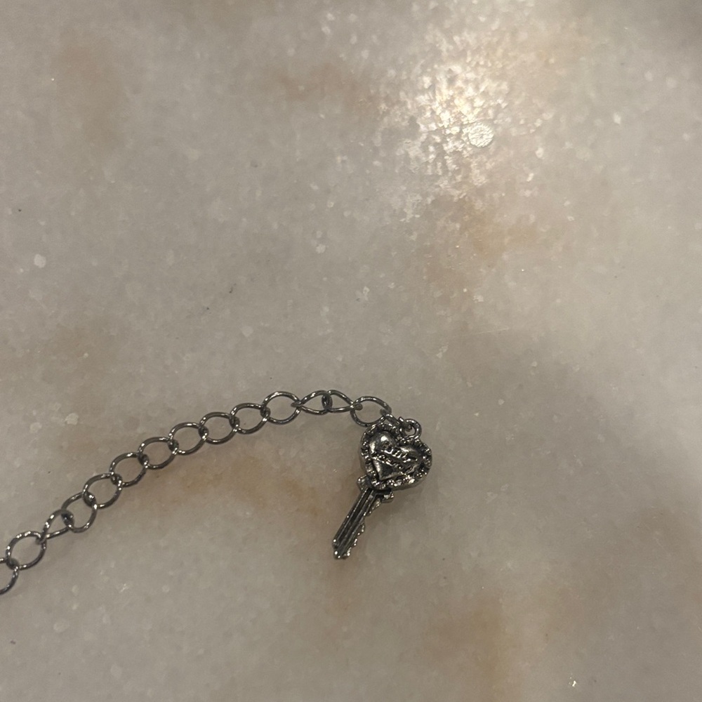 Betsey Johnson silver and blue necklace - Picture 3 of 3